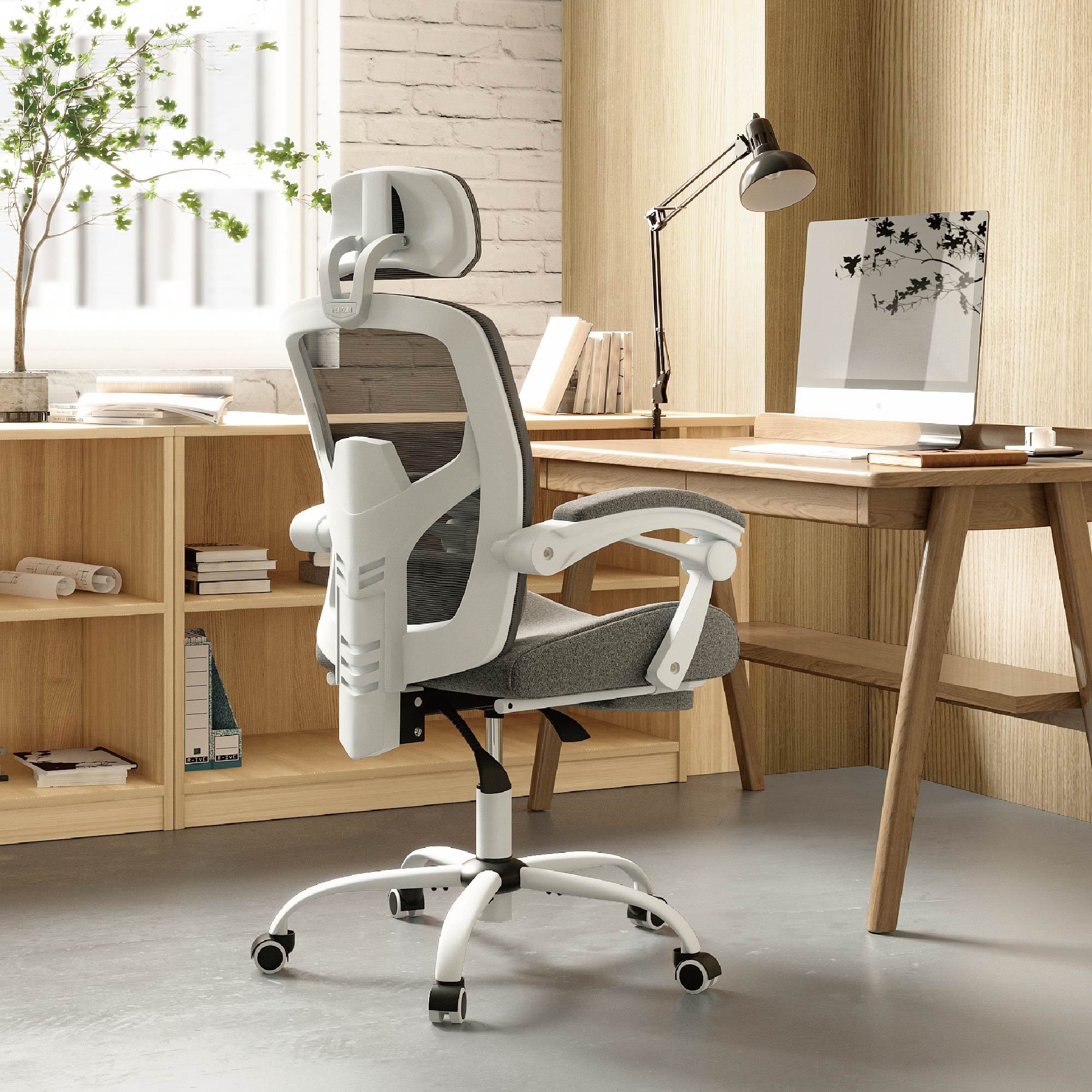 Retractable Footrest Ergonomic Swivel Office Chair
